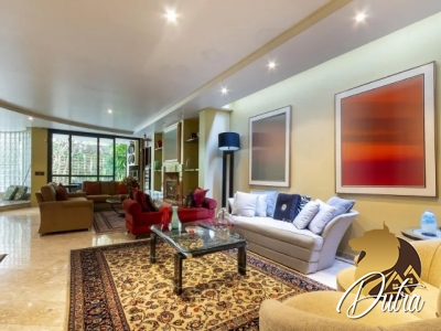 Padrão Jardim Europa 356m² 04 Dormitórios 03 Suítes 2 Vagas