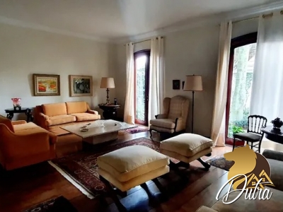 Padrão Jardim Paulista 560m² 04 Dormitórios 01 Suítes 10 Vagas