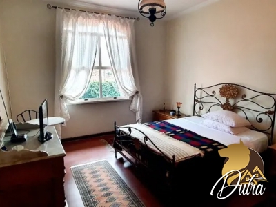 Padrão Jardim Paulista 560m² 04 Dormitórios 01 Suítes 10 Vagas