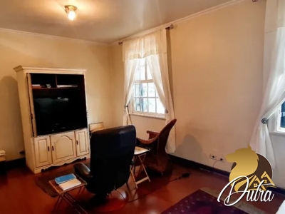 Padrão Jardim Paulista 560m² 04 Dormitórios 01 Suítes 10 Vagas