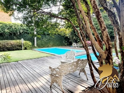 Padrão Jardim Paulista 560m² 04 Dormitórios 01 Suítes 10 Vagas