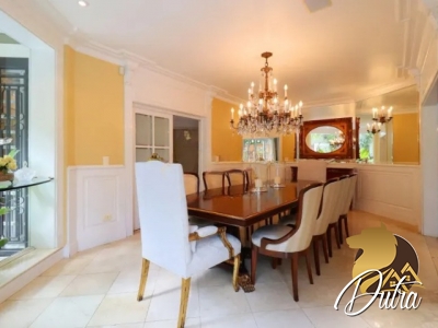 Padrão Santo Amaro 736m² 04 Dormitórios 04 Suítes 6 Vagas