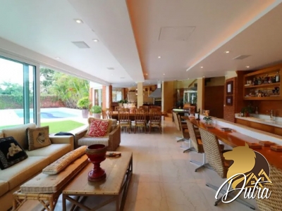 Padrão Santo Amaro 736m² 04 Dormitórios 04 Suítes 6 Vagas