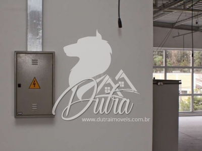 Prédio Inteiro Vila Sofia 930m² 15 Vagas