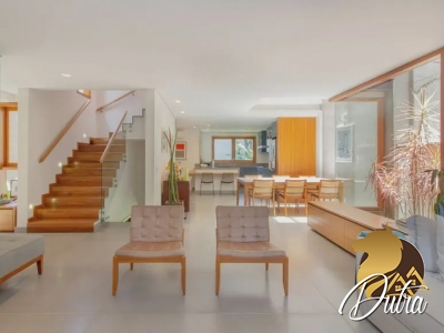 Padrão Jardim Paulistano 250m² 03 Dormitórios 01 Suítes 2 Vagas