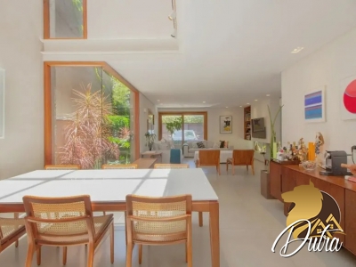 Padrão Jardim Paulistano 250m² 03 Dormitórios 01 Suítes 2 Vagas