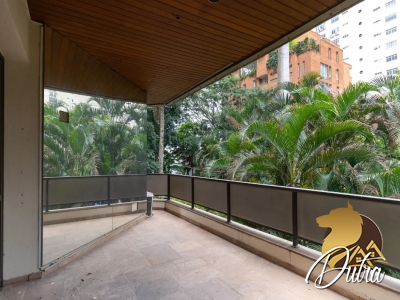 Edifício Miraflores Itaim Bibi 210m² 03 Dormitórios 03 Suítes 3 Vagas