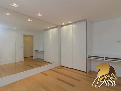 Villa Alexandra Jardim Paulista 293m² 04 Dormitórios 02 Suítes 3 Vagas