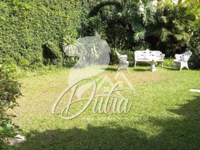 Padrão Jardim Guedala 600m² 05 Dormitórios 04 Suítes 14 Vagas