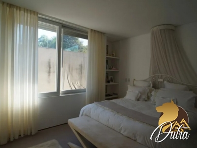 Padrão Jardim Paulista 1460m² 05 Dormitórios 05 Suítes 10 Vagas