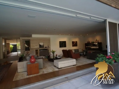 Padrão Jardim Paulista 1460m² 05 Dormitórios 05 Suítes 10 Vagas