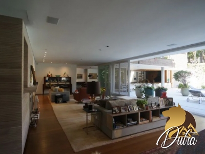 Padrão Jardim Paulista 1460m² 05 Dormitórios 05 Suítes 10 Vagas