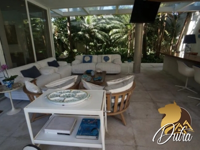 Padrão Jardim Paulista 1460m² 05 Dormitórios 05 Suítes 10 Vagas