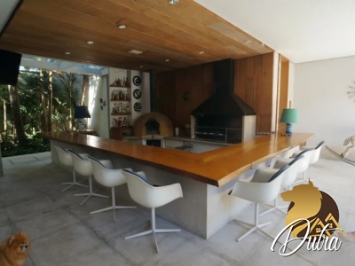 Padrão Jardim Paulista 1460m² 05 Dormitórios 05 Suítes 10 Vagas