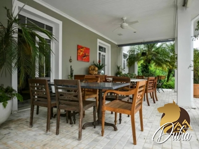 Haras Guancan Granja Viana 1000m² 05 Dormitórios 04 Suítes 6 Vagas