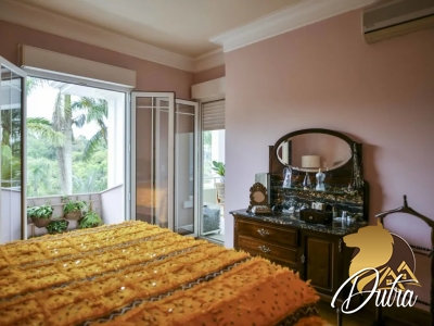 Haras Guancan Granja Viana 1000m² 05 Dormitórios 04 Suítes 6 Vagas