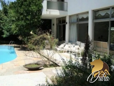 Padrão Jardim Paulista 580m² 05 Dormitórios 04 Suítes 10 Vagas