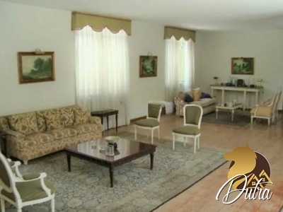 Padrão Jardim Paulista 580m² 05 Dormitórios 04 Suítes 10 Vagas