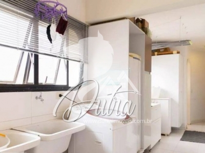 Edifício Adriana Aclimação 240m² 04 Dormitórios 02 Suítes 3 Vagas