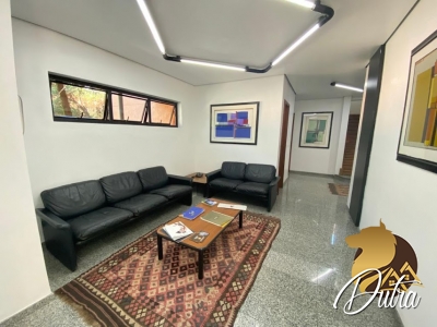 Casa Comercial Jardim América 734m² 06 Dormitórios 02 Suítes 6 Vagas