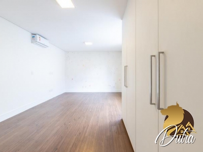 Porto Fino Parque Colonial 680m² 04 Dormitórios 04 Suítes 4 Vagas