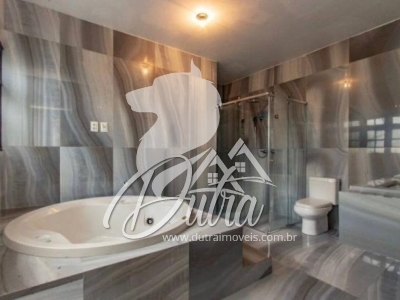 Padrão Jardim Europa 240m² 04 Dormitórios 02 Suítes 3 Vagas