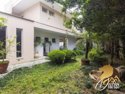 Padrão Jardim Europa 480m² 04 Dormitórios 04 Suítes 4 Vagas