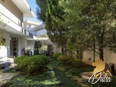 Padrão Jardim Europa 480m² 04 Dormitórios 04 Suítes 4 Vagas