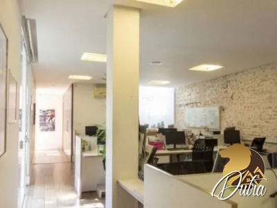 Padrão Jardim Europa 480m² 04 Dormitórios 04 Suítes 4 Vagas