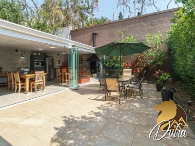 Padrão Chácara Monte Alegre 355m² 04 Dormitórios 02 Suítes 4 Vagas