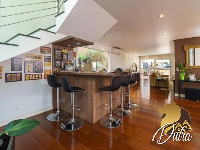 Padrão Chácara Monte Alegre 355m² 04 Dormitórios 02 Suítes 4 Vagas