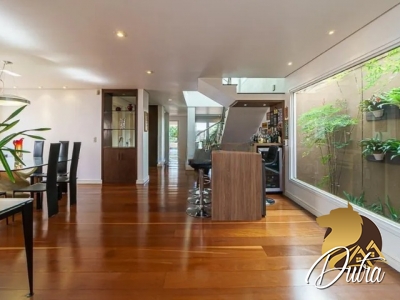 Padrão Chácara Monte Alegre 355m² 04 Dormitórios 02 Suítes 4 Vagas