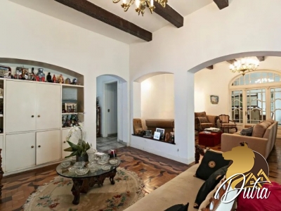 Padrão Jardim Paulista 800m² 04 Dormitórios 03 Suítes 10 Vagas