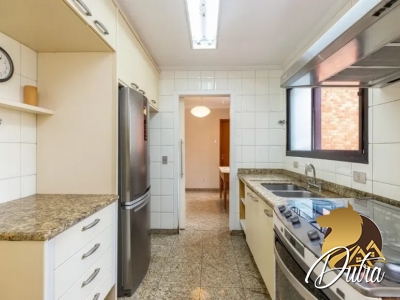 Auguste Rodin Vila Uberabinha 220m² 04 Dormitórios 03 Suítes 4 Vagas