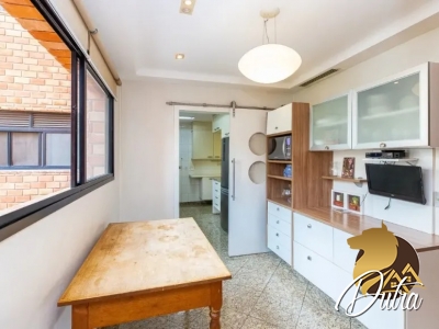 Auguste Rodin Vila Uberabinha 220m² 04 Dormitórios 03 Suítes 4 Vagas