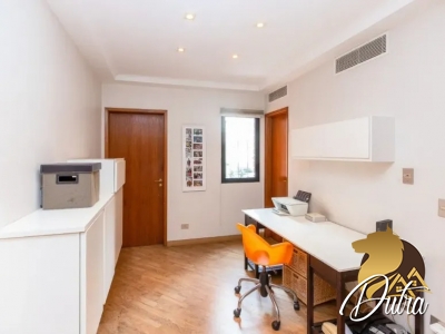 Auguste Rodin Vila Uberabinha 220m² 04 Dormitórios 03 Suítes 4 Vagas