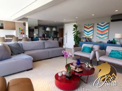 Parque Jardim das Perdizes Água Branca 241m² 04 Dormitórios 03 Suítes 3 Vagas