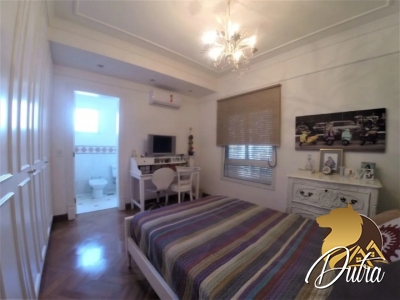 Edifício Saint Etienne Moema 360m² 04 Dormitórios 02 Suítes 6 Vagas