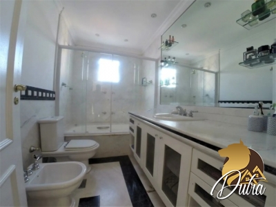 Edifício Saint Etienne Moema 360m² 04 Dormitórios 02 Suítes 6 Vagas