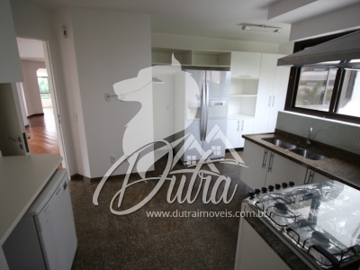 Piazza Di Spagna Vila Nova Conceição 295m² 04 Dormitórios 02 Suítes 4 Vagas