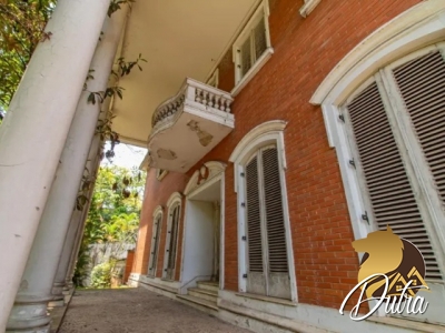 Padrão Cidade Jardim 900m² 04 Dormitórios 04 Suítes 4 Vagas