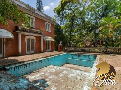 Padrão Cidade Jardim 900m² 04 Dormitórios 04 Suítes 4 Vagas