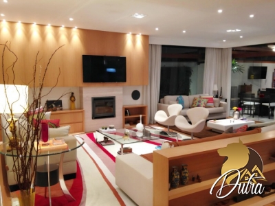 Casa de Condomínio Jardim Cordeiro 440m² 04 Dormitórios 04 Suítes 4 Vagas