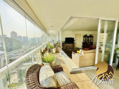 Design Campo Belo Campo Belo 219m² 03 Dormitórios 03 Suítes 3 Vagas