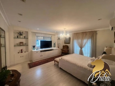 Edifício Claridge Moema 448m² 04 Dormitórios 04 Suítes 8 Vagas