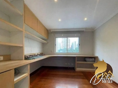 EDIFÍCIO ROSANA Itaim Bibi 198m² 04 Dormitórios 01 Suítes 2 Vagas