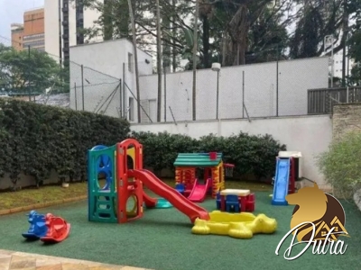 EDIFÍCIO ROSANA Itaim Bibi 198m² 04 Dormitórios 01 Suítes 2 Vagas