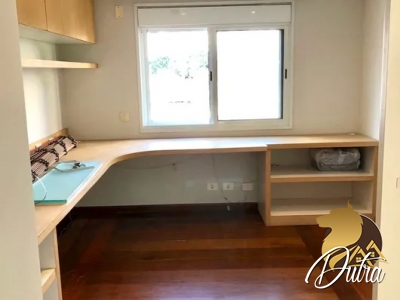 EDIFÍCIO ROSANA Itaim Bibi 198m² 04 Dormitórios 01 Suítes 2 Vagas