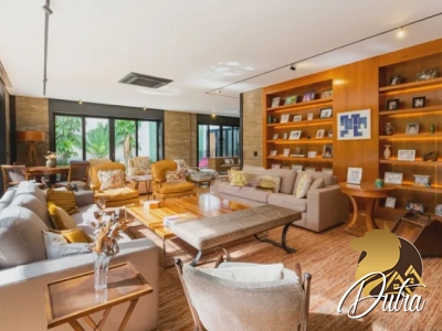 Padrão Jardim Paulista 431m² 05 Dormitórios 05 Suítes 3 Vagas