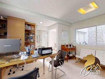 Clínica Indianópolis 335m² 02 Dormitórios 02 Suítes 3 Vagas